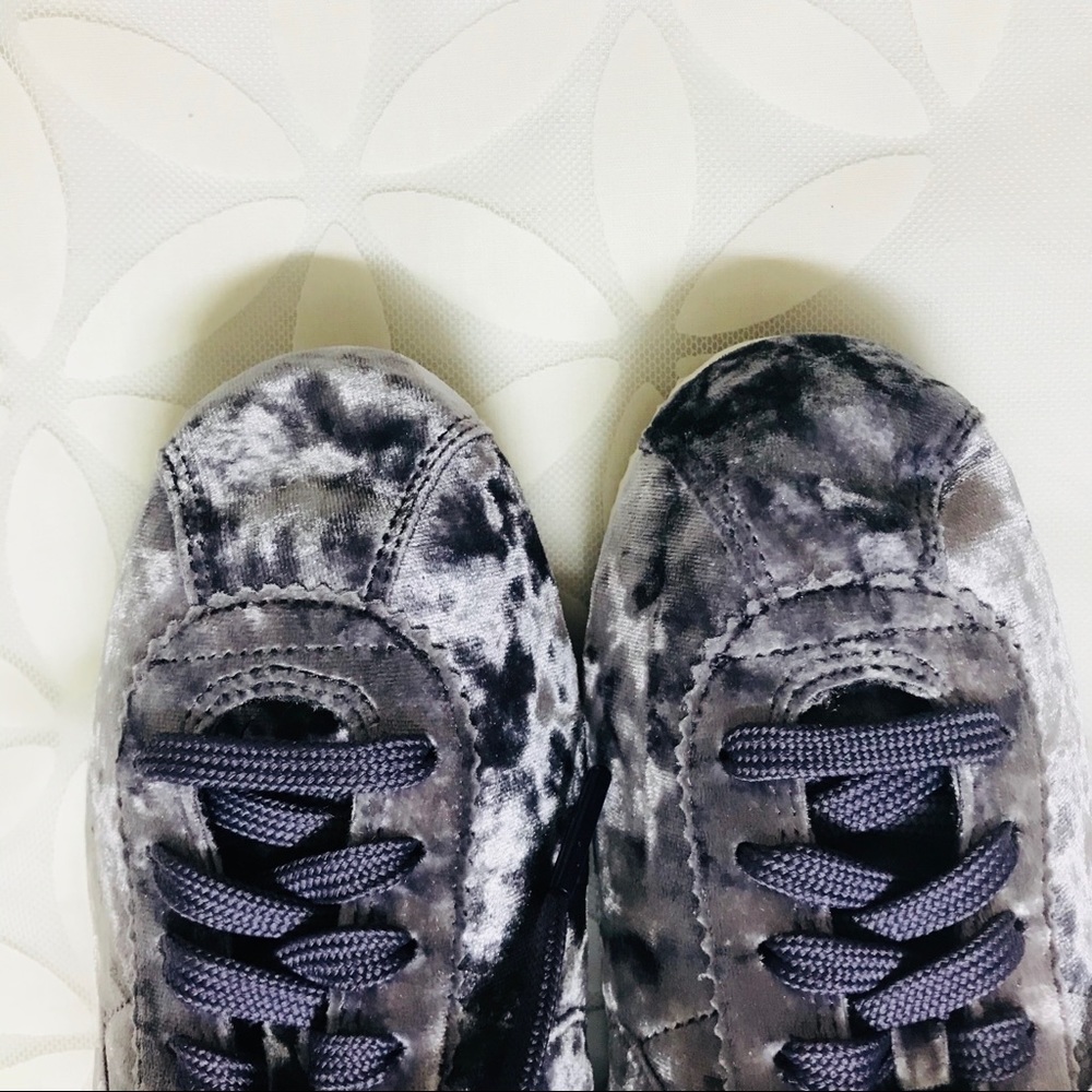 (7) Nike NWT - Picture 5 of 6